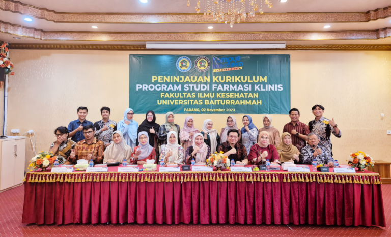 Peninjauan Kurikulum Program Studi Farmasi Klinis Universitas Baiturrahmah Bersama Prof. Dr. Yandi Syukri, MS